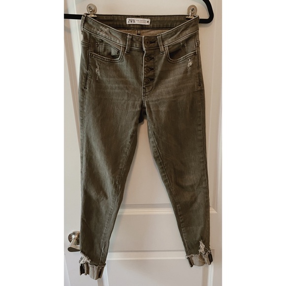 Zara Gray Destroyed Denim Jeans Zip Fly High Waist Size 2 - Picture 1 of 5